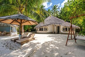 Nika Island Resort & Spa