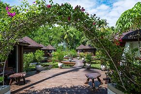 Nika Island Resort & Spa