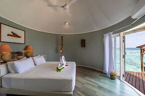 Nika Island Resort & Spa