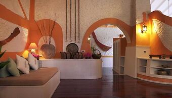 Nika Island Resort & Spa