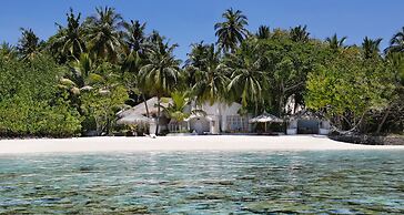 Nika Island Resort & Spa