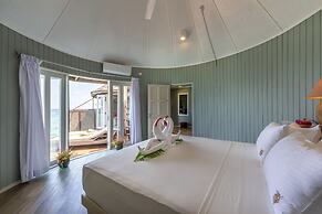 Nika Island Resort & Spa