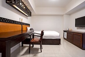 Royal Hotel