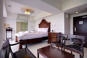 Royal Hotel