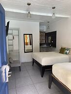 Lizard King Hotel & Suites