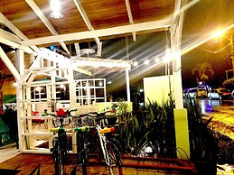 Lizard King Hotel & Suites