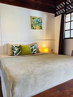 Lizard King Hotel & Suites