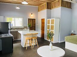 Lizard King Hotel & Suites