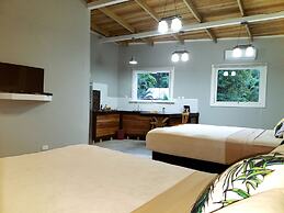 Lizard King Hotel & Suites