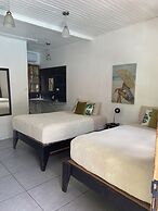 Lizard King Hotel & Suites