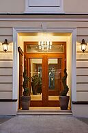 Metropolitan Boutique Hotel