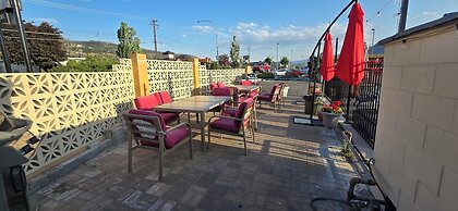 Flamingo Motel