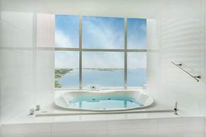 Wyndham Guayaquil Puerto Santa Ana