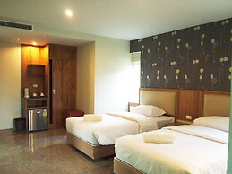 Phuket Ecozy Hotel