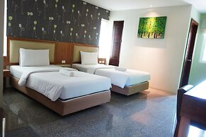 Phuket Ecozy Hotel