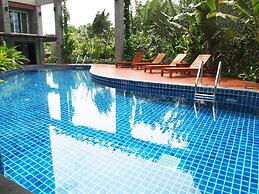 Phuket Ecozy Hotel