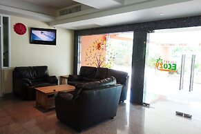 Phuket Ecozy Hotel