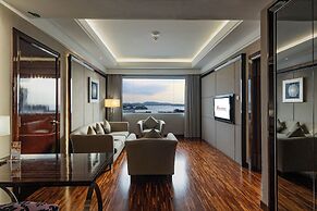 Swiss-Belhotel Harbour Bay