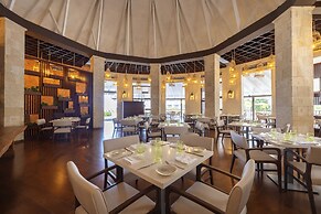 Hideaway at Royalton Blue Waters, An Autograph Collection all-Inclusiv