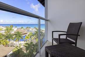 Hideaway at Royalton Blue Waters, An Autograph Collection all-Inclusiv