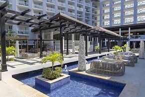 Hideaway at Royalton Blue Waters, An Autograph Collection all-Inclusiv