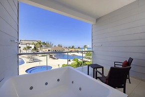 Hideaway at Royalton Blue Waters, An Autograph Collection all-Inclusiv