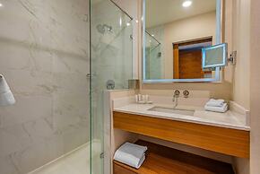 Radisson Hotel & Conference Centre Calgary Airport