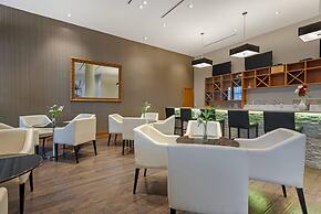 Radisson Hotel & Conference Centre Calgary Airport