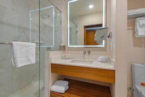 Radisson Hotel & Conference Centre Calgary Airport