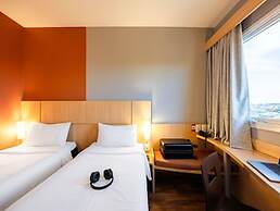 ibis Ourinhos