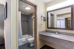 Econo Lodge Gallatin - Metro Nashville