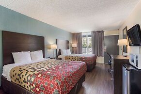 Econo Lodge Gallatin - Metro Nashville