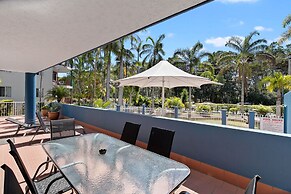 White Crest Apartments