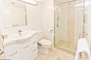 White Crest Apartments