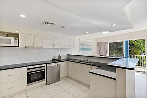 White Crest Apartments