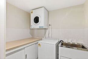 White Crest Apartments