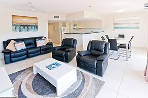 White Crest Apartments