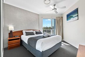 White Crest Apartments