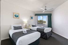 White Crest Apartments