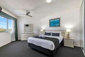 White Crest Apartments