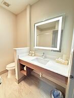 Holiday Inn Express Kenedy by IHG