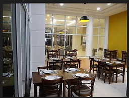 Porto Marina Mont Blanc Resort