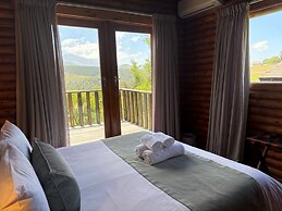 Eight Bells Mountain Inn