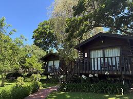 Eight Bells Mountain Inn