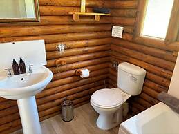 Eight Bells Mountain Inn