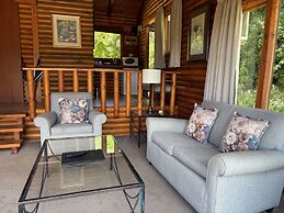 Eight Bells Mountain Inn