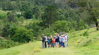 Eight Bells Mountain Inn