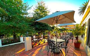 Eight Bells Mountain Inn