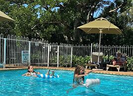 Eight Bells Mountain Inn