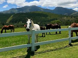 Eight Bells Mountain Inn